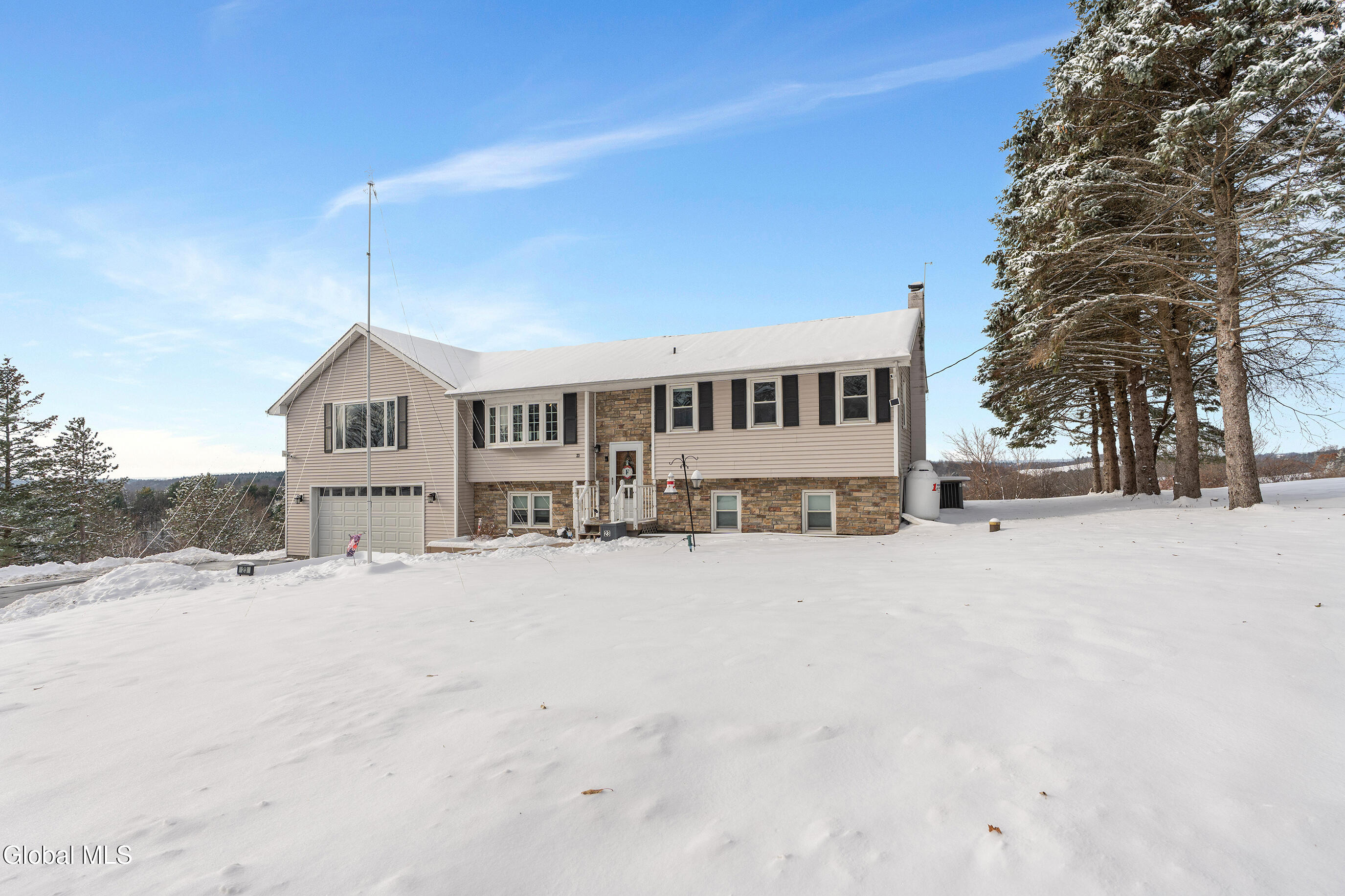 23 Geiser Road North Greenbush, NY 12198 - Photo 3 of 50 3