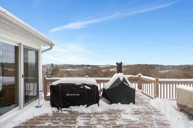 $499,800 | 23 Geiser Road, North Greenbush, NY 12198