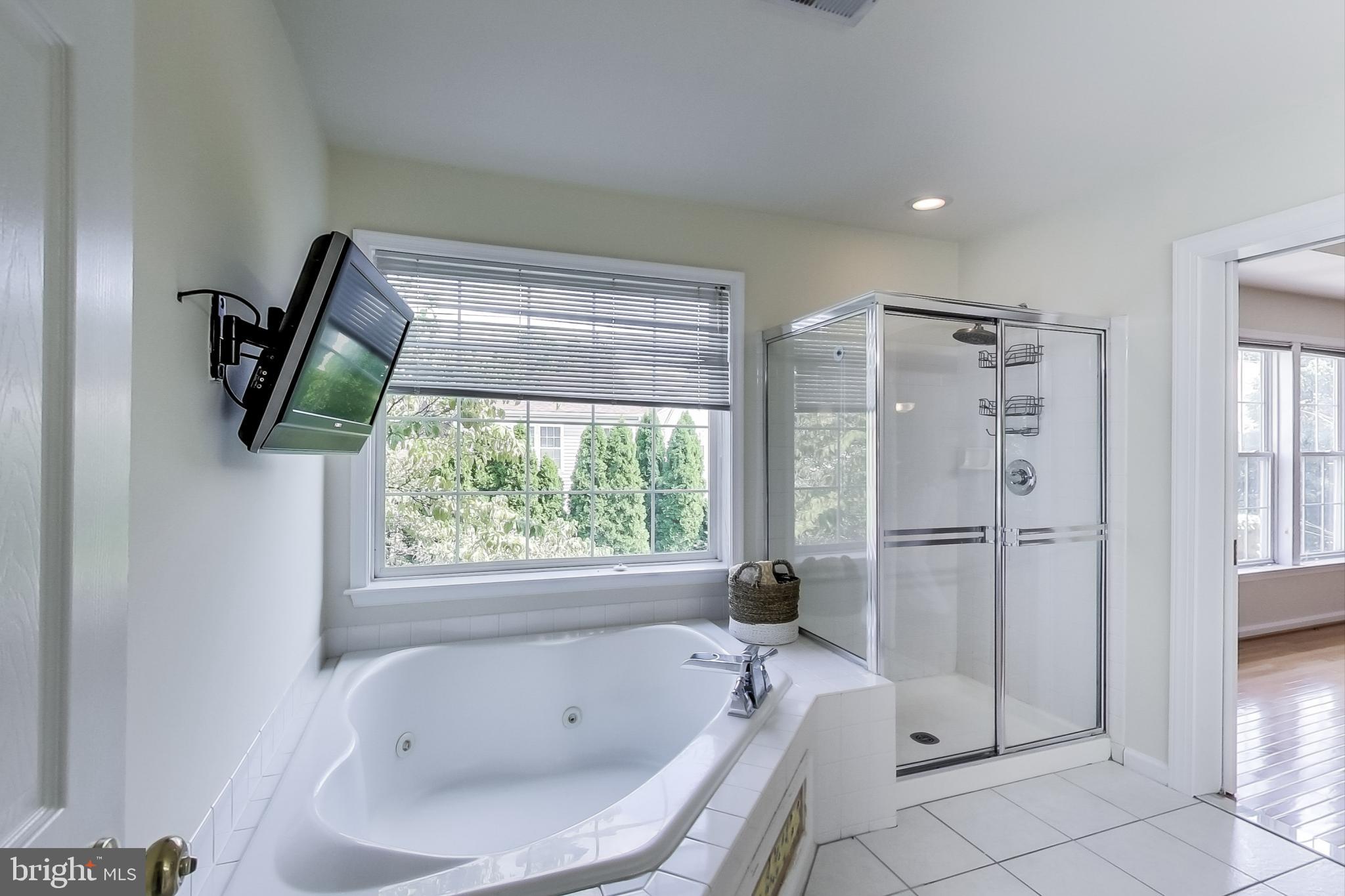 12517 Fox View Way Reston, VA 20191 - Photo 32 of 62