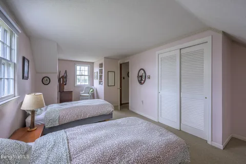 $1,595,000 | 6 Bay Lane, Sheffield, MA 01257