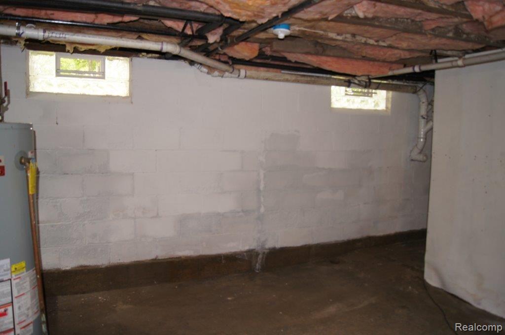 1223 Clark Road Lapeer, MI 48446 - Photo 12 of 19 1223 Clark 008.jpg