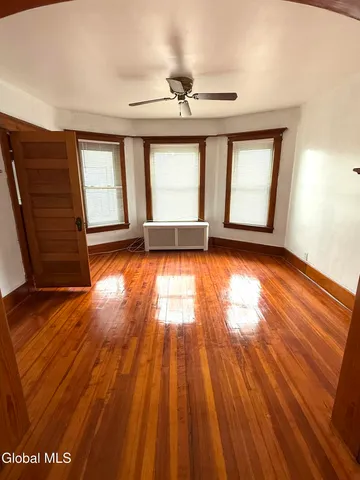 $1,425 | 1118 Pleasant Street, Schenectady, NY 12303