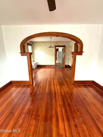 $1,425 | 1118 Pleasant Street, Schenectady, NY 12303