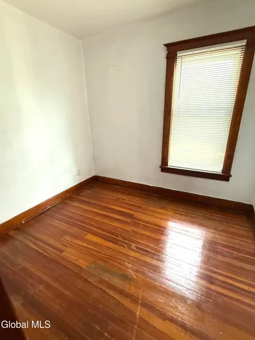 $1,425 | 1118 Pleasant Street, Schenectady, NY 12303