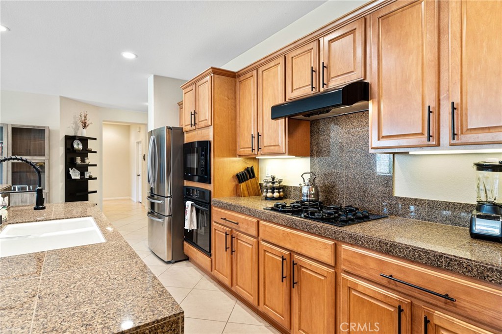 43680 Riunione Place Indio, CA 92203 - Photo 13 of 47