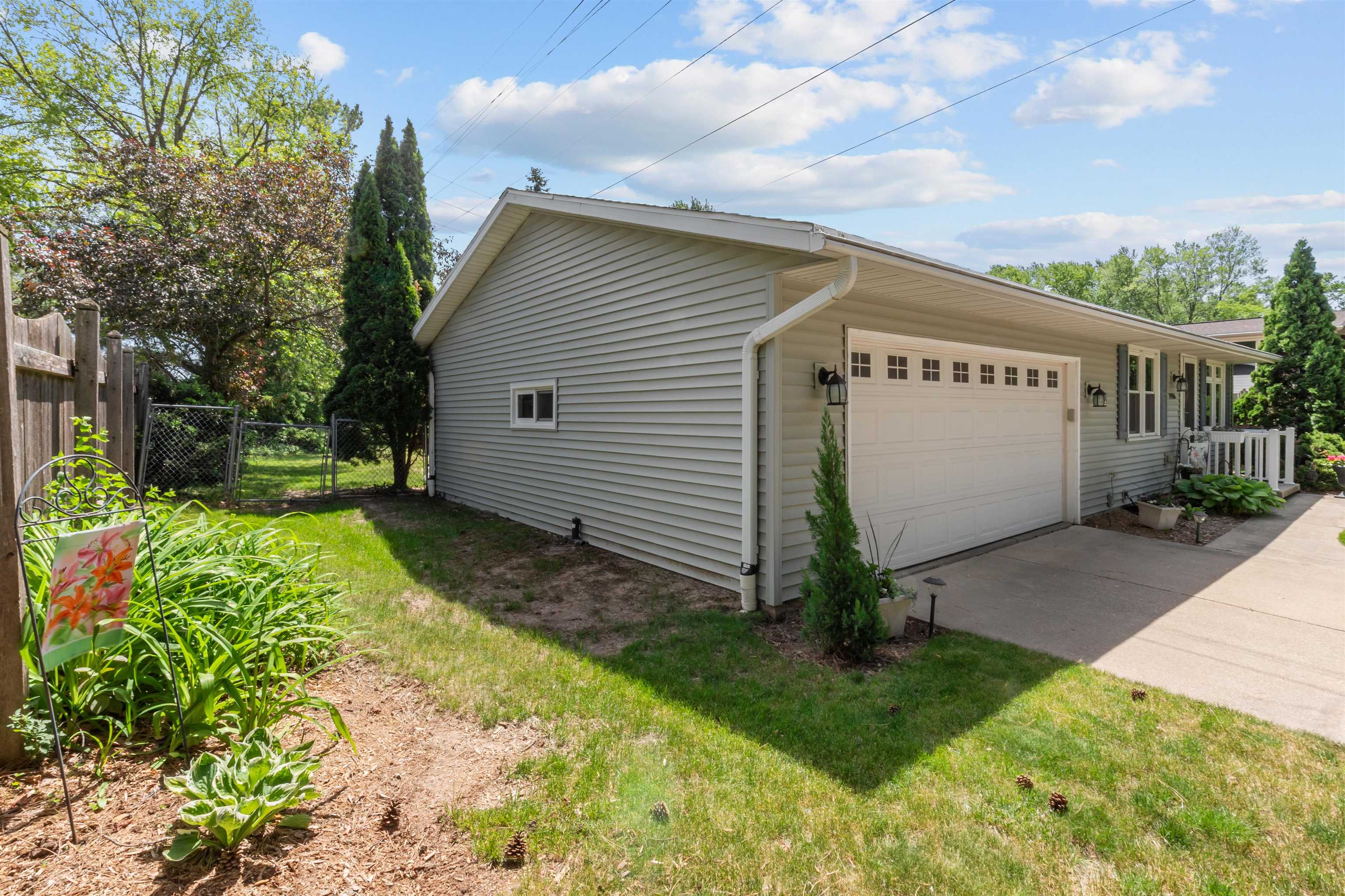 2416 North Elinor Street Appleton, WI 54914 - Photo 29 of 31
