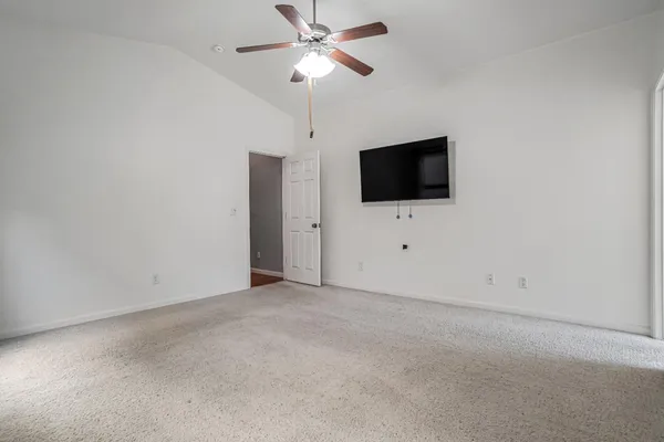 $480,000 | 3062 North Filbert Avenue, Fresno, CA 93727