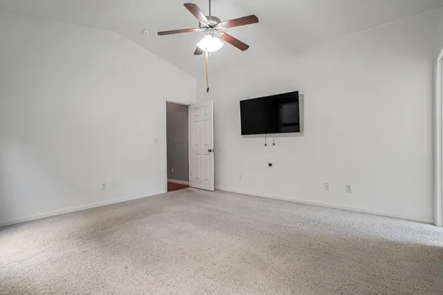 $480,000 | 3062 North Filbert Avenue, Fresno, CA 93727