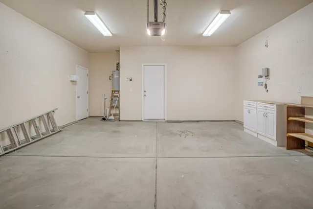 $480,000 | 3062 North Filbert Avenue, Fresno, CA 93727