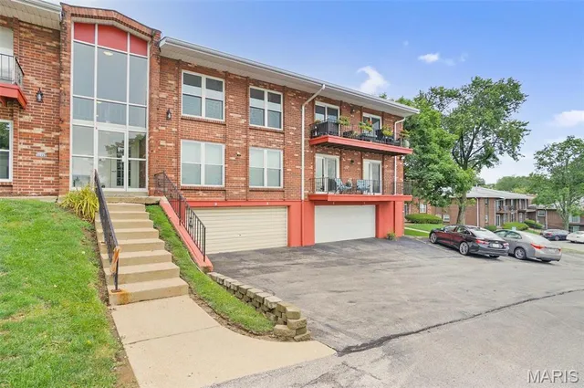 $75,000 | 10352 Forest Brook Lane, Unit H, St. Louis, MO 63146