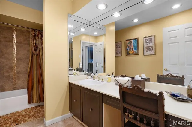 $75,000 | 10352 Forest Brook Lane, Unit H, St. Louis, MO 63146