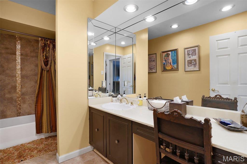 10352 Forest Brook Lane, Unit H St. Louis, MO 63146 - Photo 18 of 19