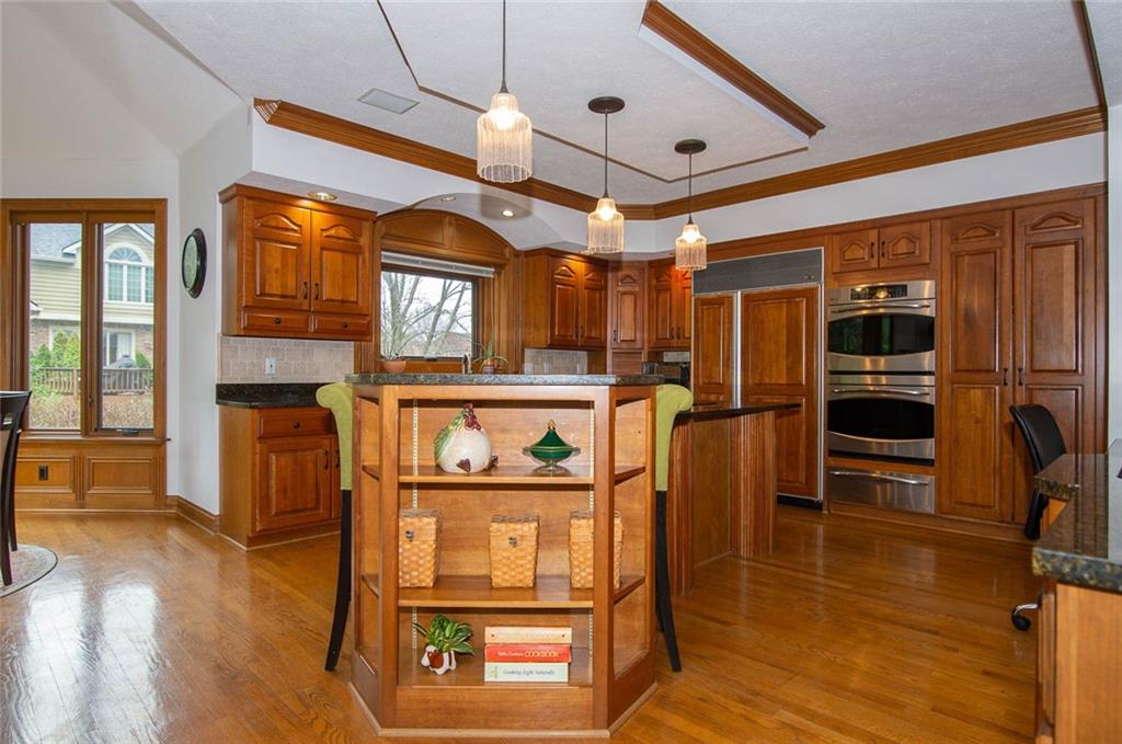 13709 Smokey Ridge Trace Carmel, IN 46033 - Photo 15 of 37 Gallery Image 15