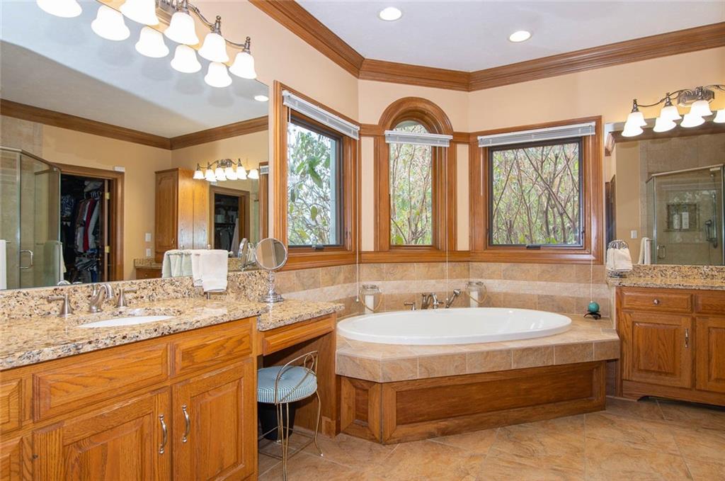 13709 Smokey Ridge Trace Carmel, IN 46033 - Photo 20 of 37 Gallery Image 20