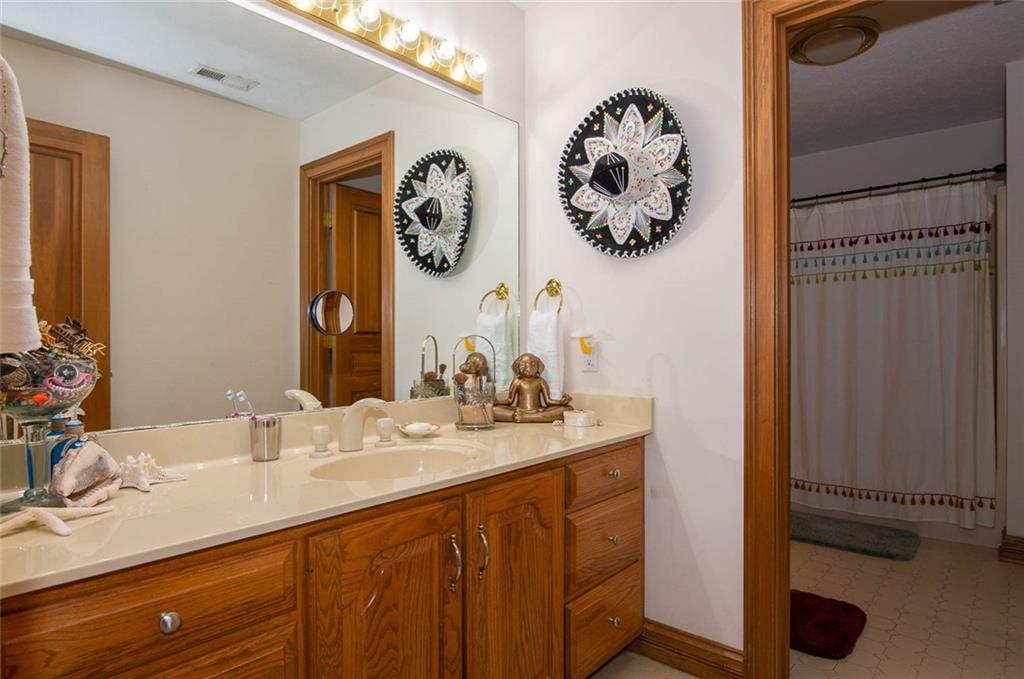 13709 Smokey Ridge Trace Carmel, IN 46033 - Photo 25 of 37 Gallery Image 25