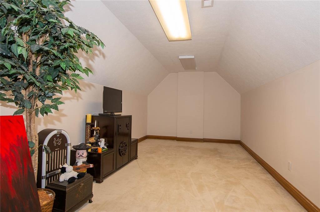 13709 Smokey Ridge Trace Carmel, IN 46033 - Photo 26 of 37 Gallery Image 26