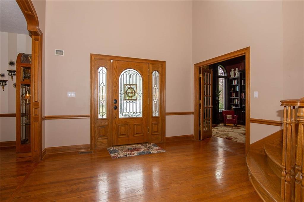 13709 Smokey Ridge Trace Carmel, IN 46033 - Photo 5 of 37 Gallery Image 5