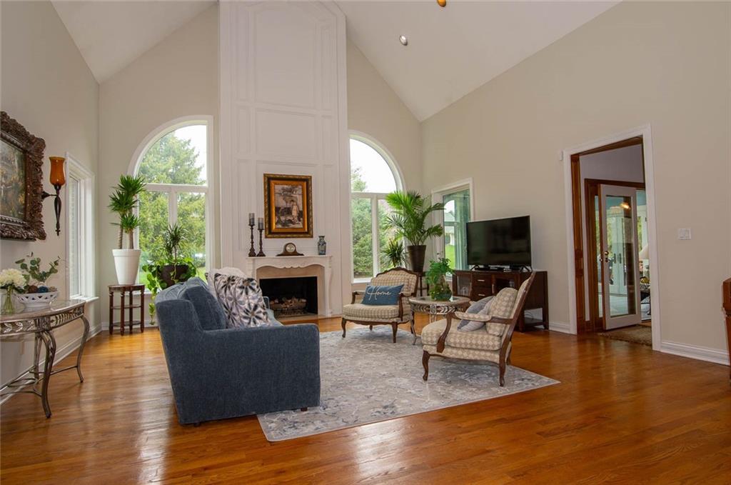13709 Smokey Ridge Trace Carmel, IN 46033 - Photo 10 of 37 Gallery Image 10