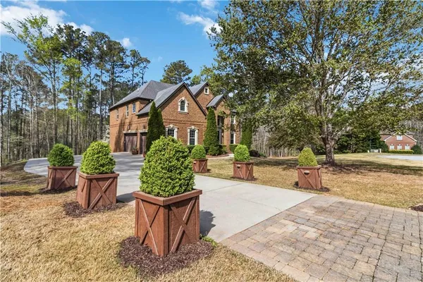 $789,000 | 2704 Ivy Circle, Conyers, GA 30013