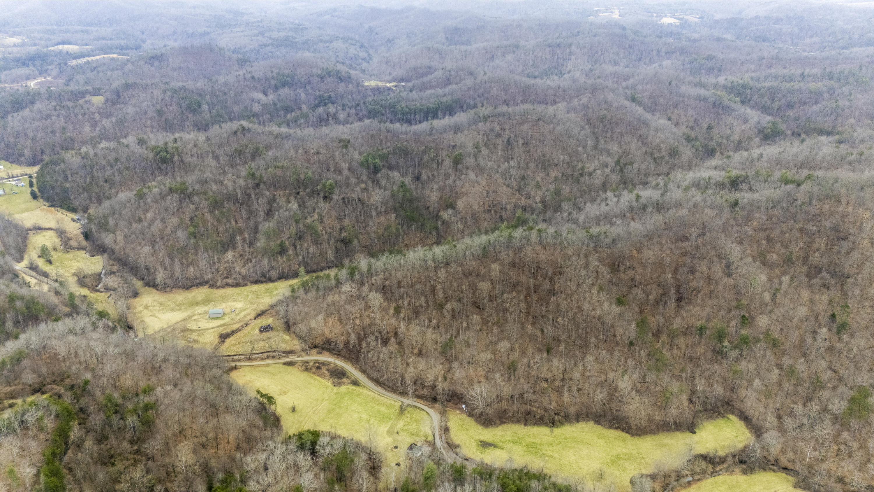 1657 Cave Branch Road Campton, KY 41301 - Photo 11 of 26 DJI_20250205113131_0147_D