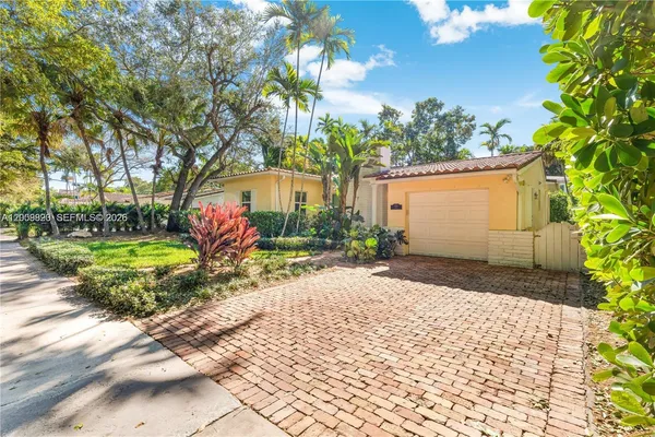 $7,000 | 414 Camilo Avenue, Coral Gables, FL 33134