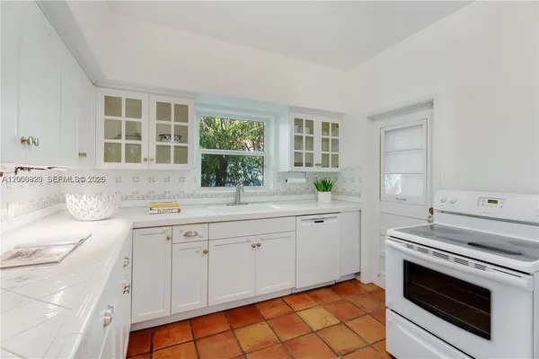 $7,000 | 414 Camilo Avenue, Coral Gables, FL 33134