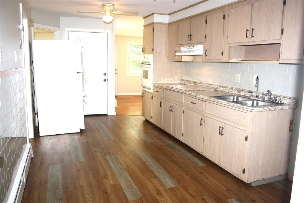 56 High Ridge Road, Unit 1 Worcester, MA 01602 - Photo 13 of 32