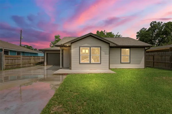 $269,990 | 2403 Raymond Street, Pasadena, TX 77506