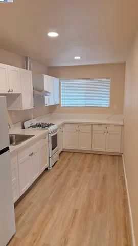 $635,000 | 825 East Colton Avenue, Redlands, CA 92374