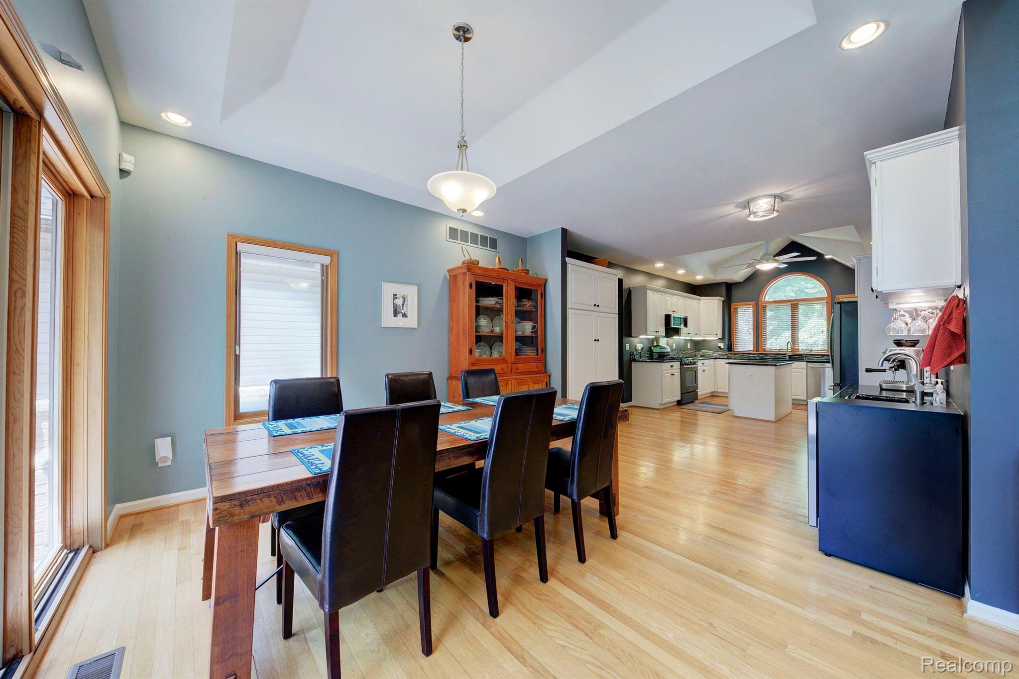 10121 Allen Road Clarkston, MI 48348 - Photo 19 of 95 Gallery Image 19