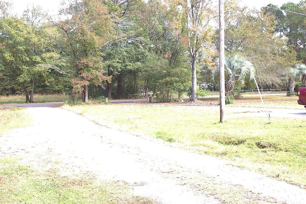 3573 State Rd S-10-1632 Johns Island, SC 29455 - Photo 12 of 13 7da38b040347ab5a51c7ab2ea04f919d-uncropp