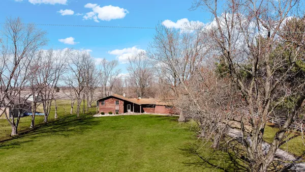 $435,000 | 3050 East 139th Avenue, Crown Point, IN 46307