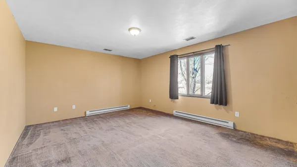 $435,000 | 3050 East 139th Avenue, Crown Point, IN 46307