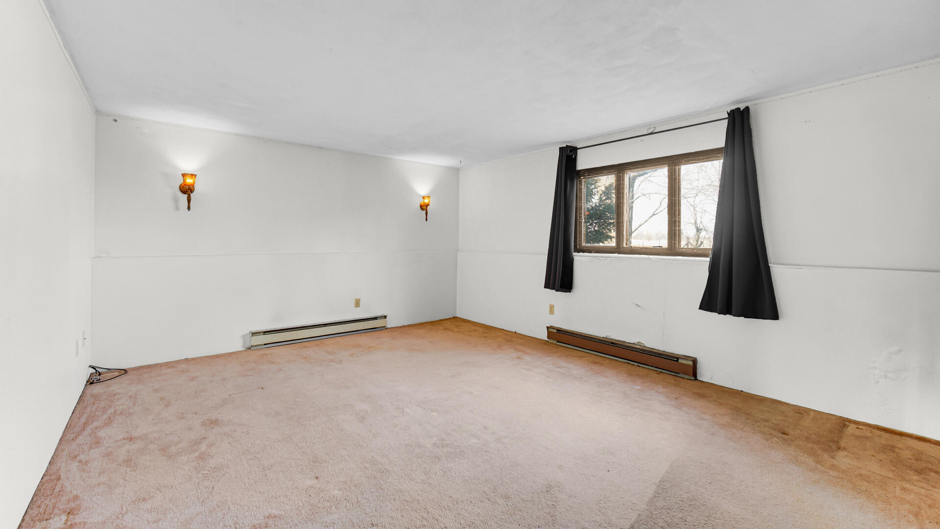 3050 East 139th Avenue Crown Point, IN 46307 - Photo 18 of 38 an empty room with windows