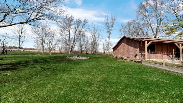 $435,000 | 3050 East 139th Avenue, Crown Point, IN 46307