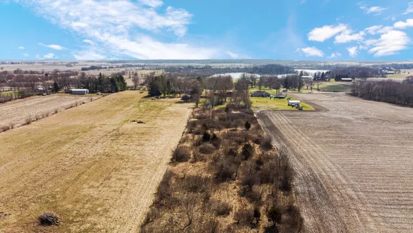 $435,000 | 3050 East 139th Avenue, Crown Point, IN 46307