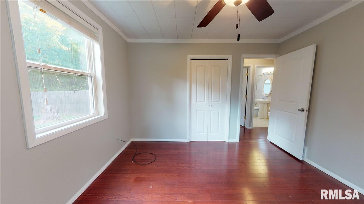 1033 West Raven Road Peoria, IL 61615 - Photo 24 of 31 Gallery Image 24