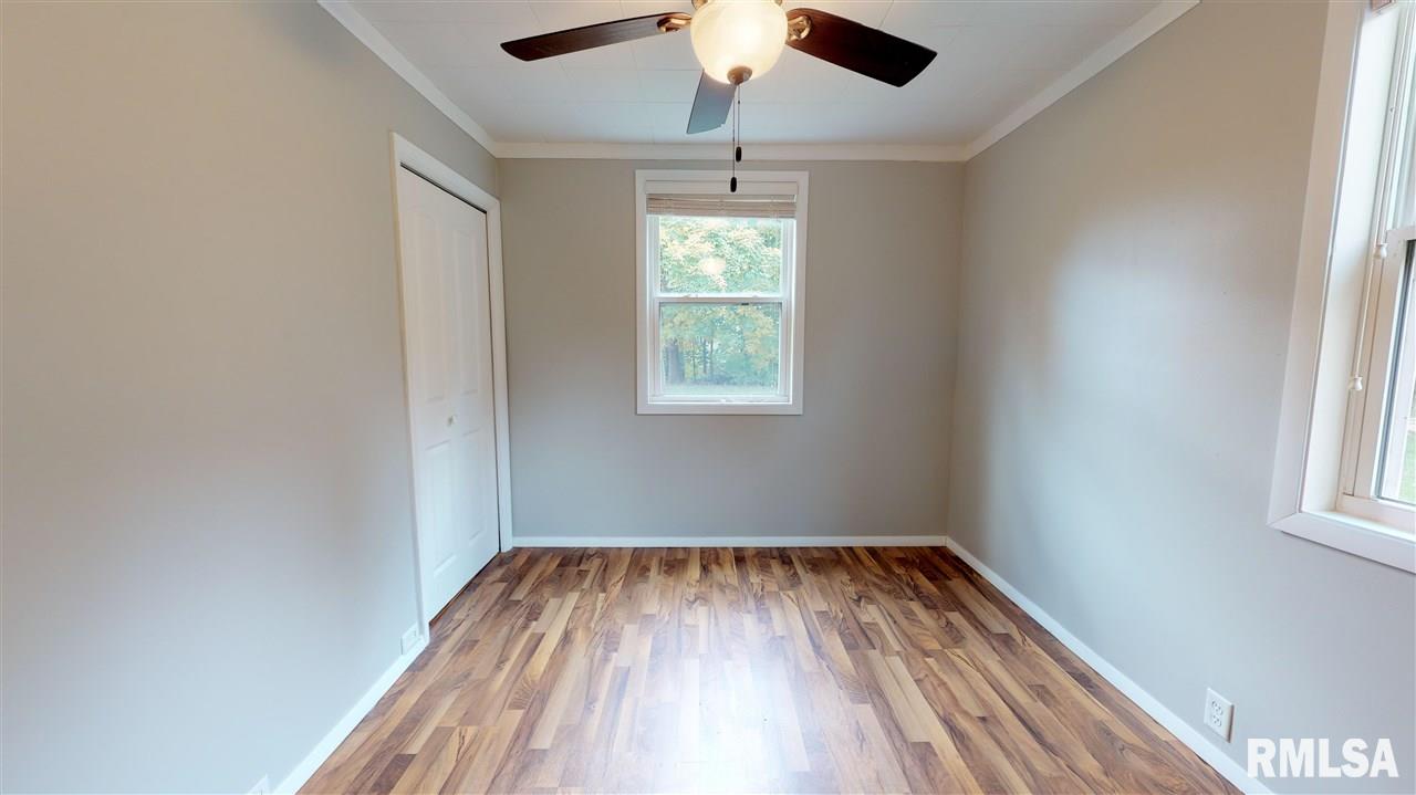 1033 West Raven Road Peoria, IL 61615 - Photo 25 of 31 Gallery Image 25