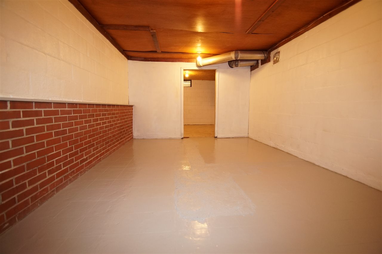 1033 West Raven Road Peoria, IL 61615 - Photo 28 of 31 Gallery Image 28