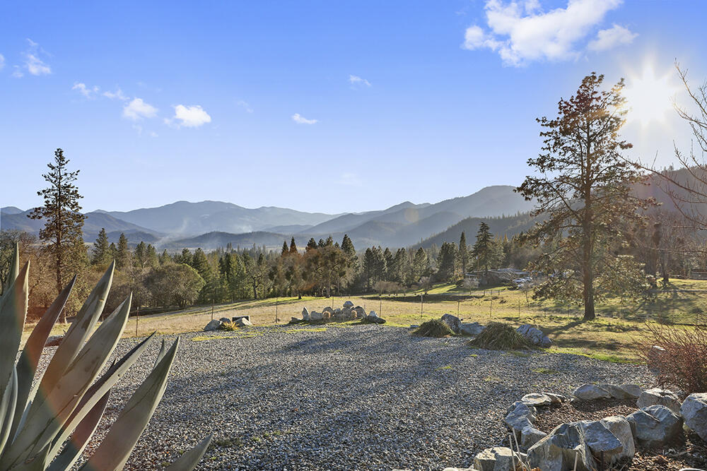 1338 Missouri Flat Road Grants Pass, OR 97527 - Photo 40 of 54 62B4F097-EBB5-481F-ABDA-E21509C15382
