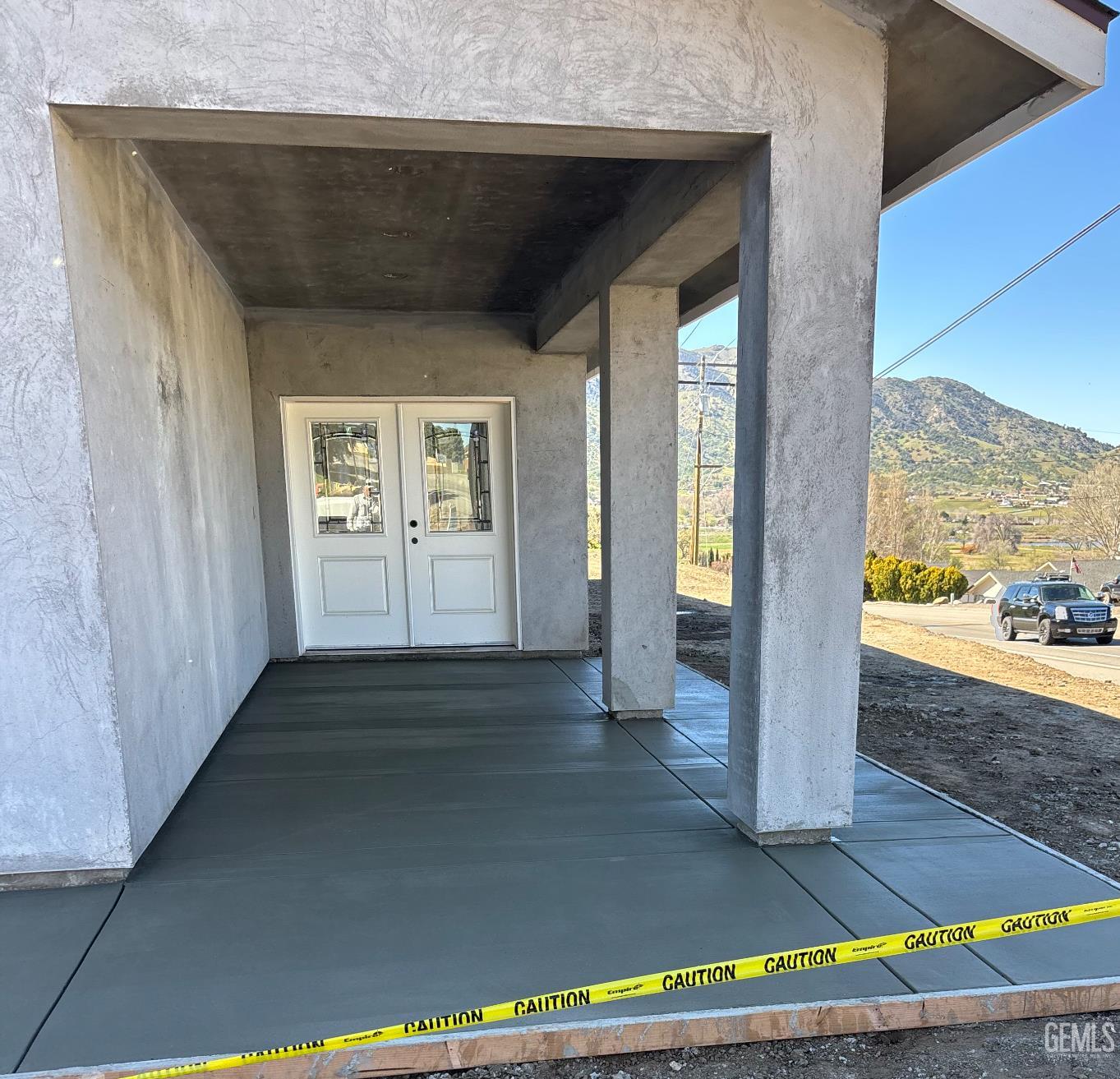 Undisclosed Address Tehachapi, CA 93561 - Photo 19 of 24 a view of an entryway with wooden floor