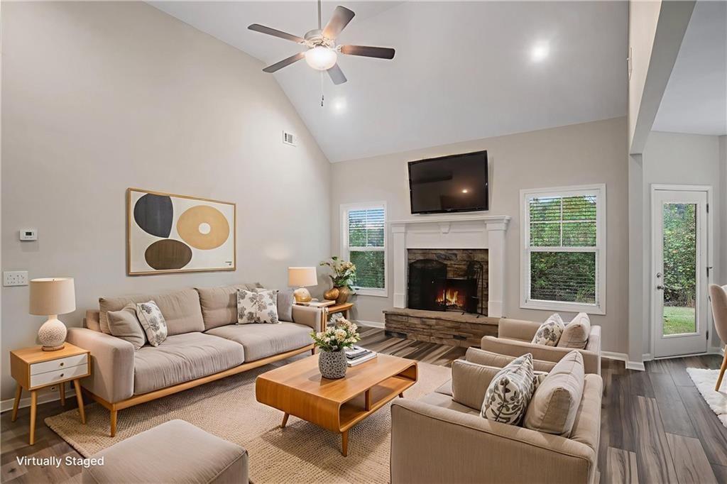 144 Chestnut Trail Commerce, GA 30529 - Photo 4 of 28