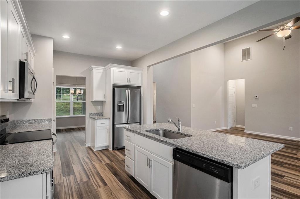 144 Chestnut Trail Commerce, GA 30529 - Photo 8 of 28