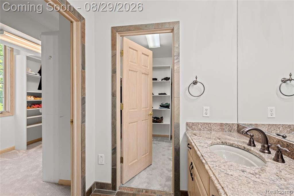 1733 Apple Ridge Court Rochester Hills, MI 48306 - Photo 30 of 51 Gallery Image 30
