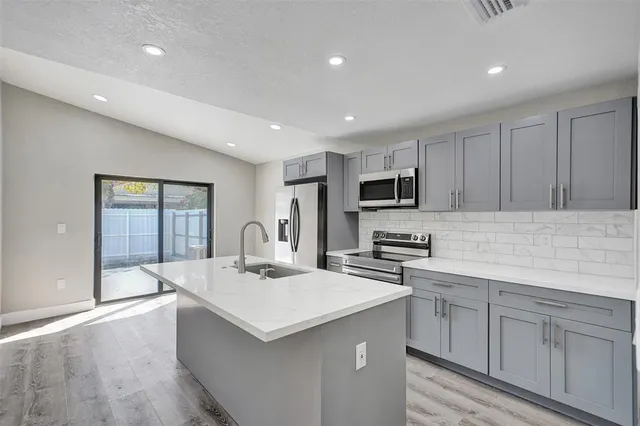 $3,150 | 2614 West 65th Street, Hialeah, FL 33016