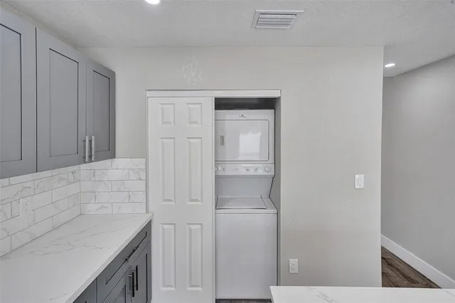 $3,150 | 2614 West 65th Street, Hialeah, FL 33016