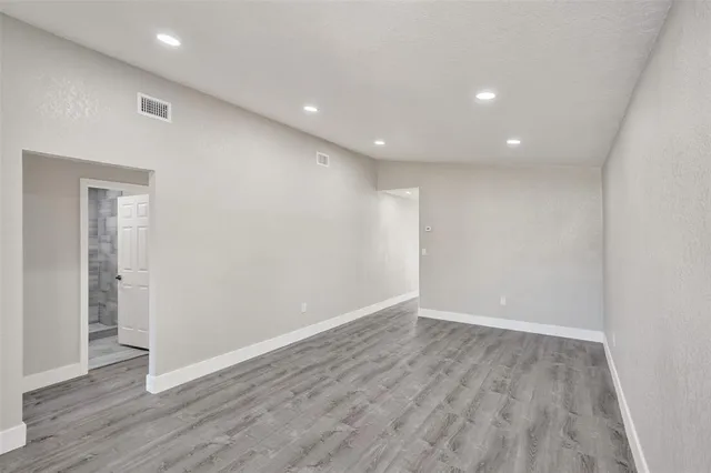 $3,150 | 2614 West 65th Street, Hialeah, FL 33016