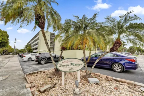 $114,999 | 1425 Arthur Street, Unit 202A, Hollywood, FL 33020