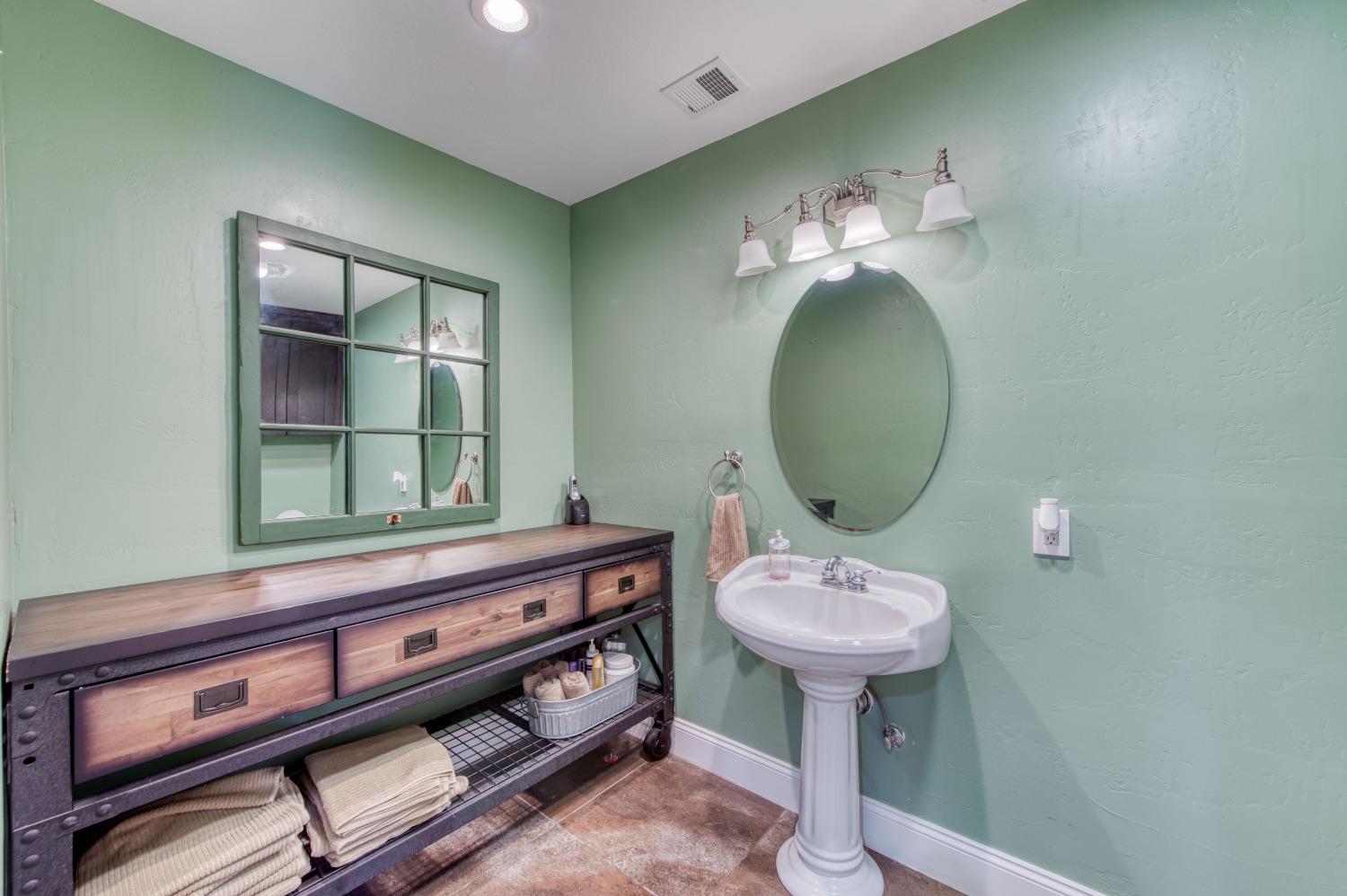 5588 North McCall Avenue Clovis, CA 93619 - Photo 37 of 77