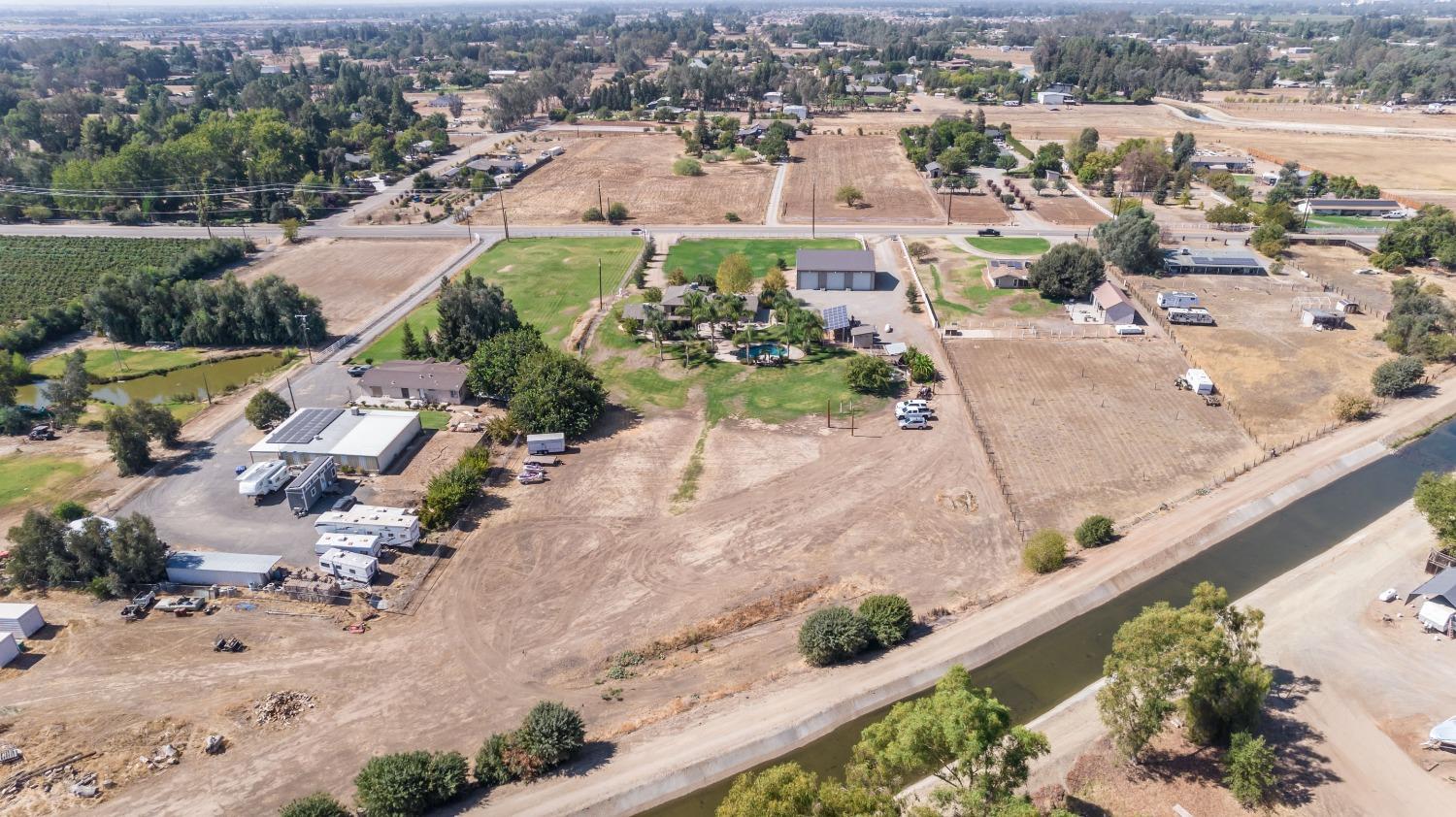 5588 North McCall Avenue Clovis, CA 93619 - Photo 65 of 77 an aerial view of a city with beach